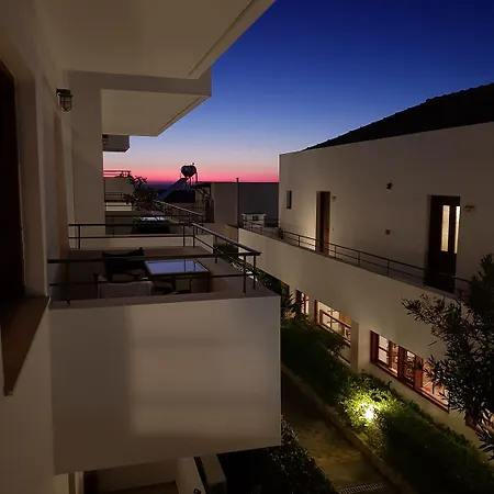 Amazones Village 4* הרסוניסוס