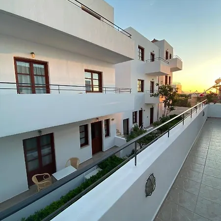 Amazones Village Hotel 4*