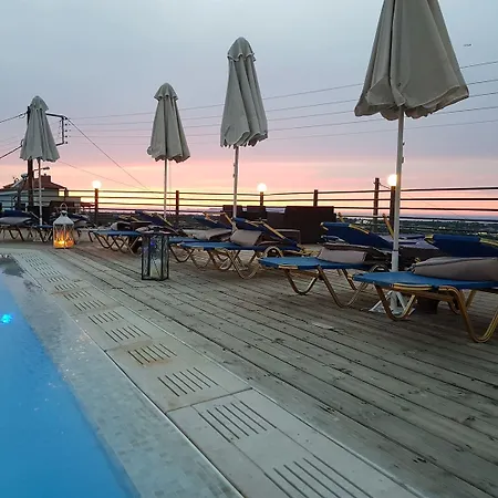 Hotel Amazones Village 4*
